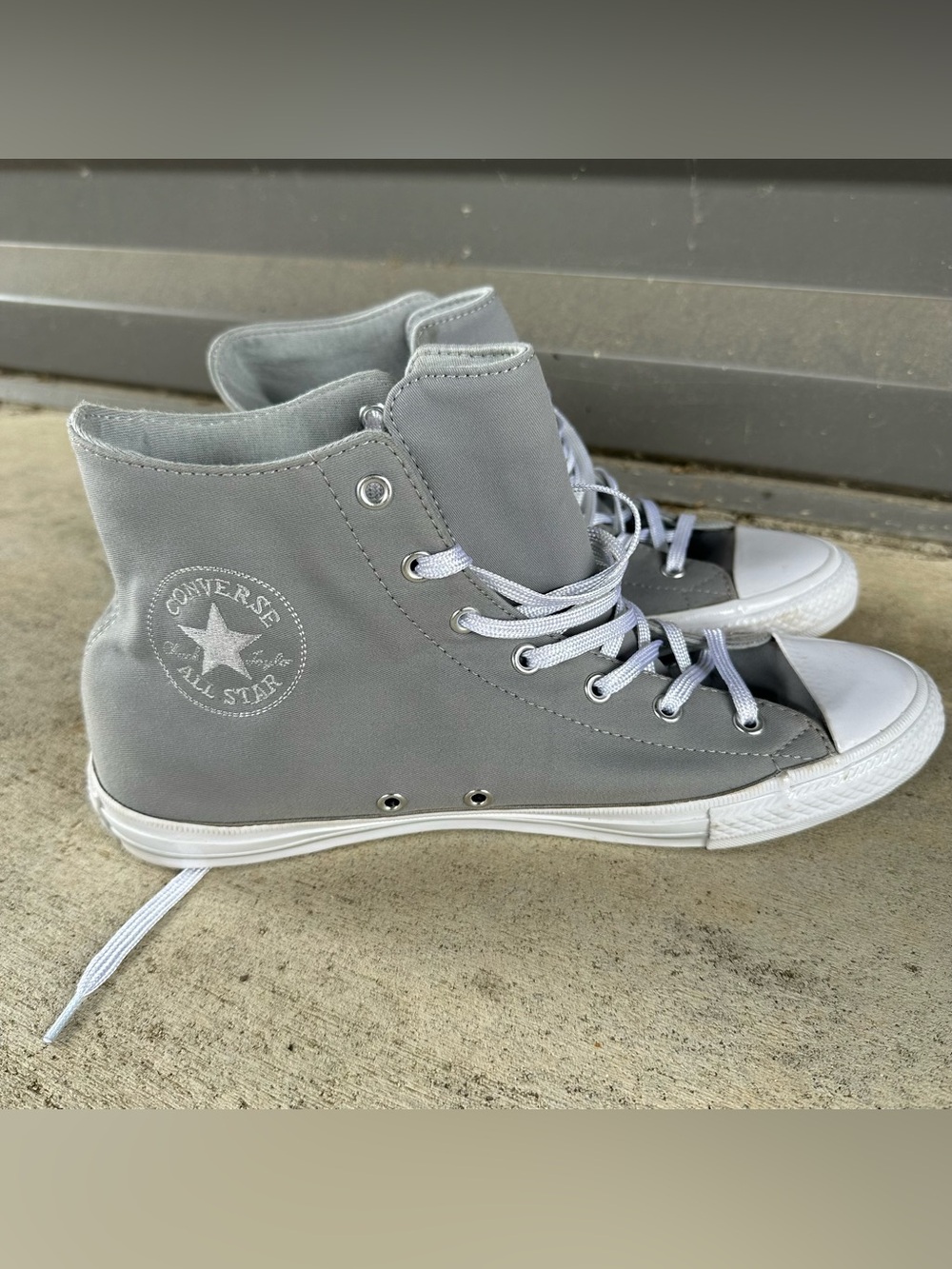 Converse Chuck Taylor All Star High Top Women’s Shoes Size 10.5